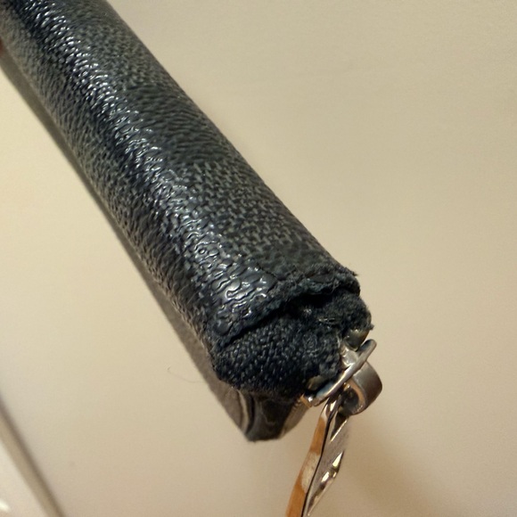 Authentic Louis Vuitton - Damier Graphite Zippy Wallet - Picture 10 of 16